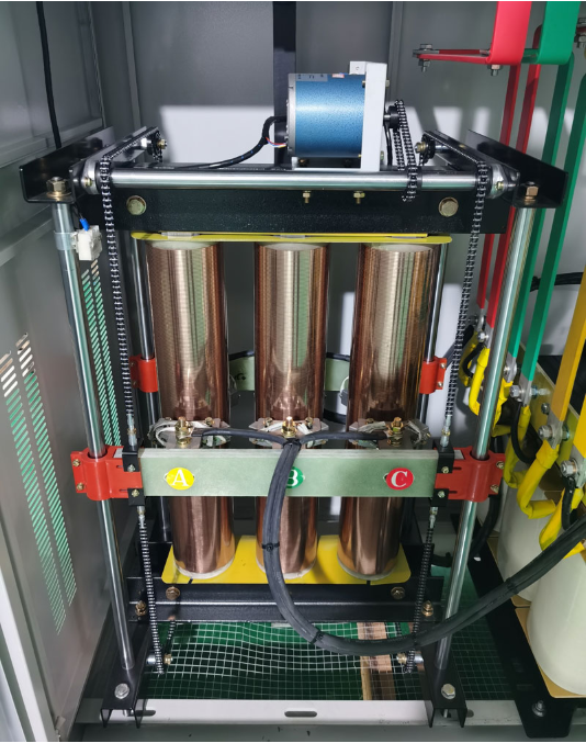 三相統(tǒng)調(diào)穩(wěn)壓器 三相統(tǒng)調(diào)穩(wěn)壓器