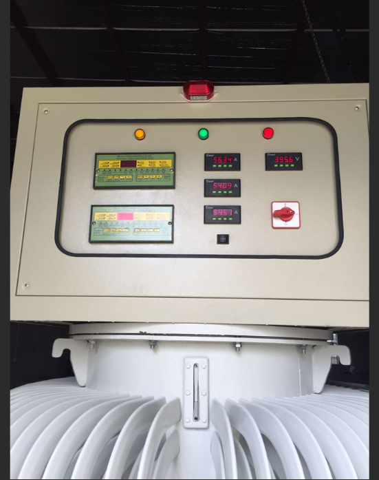 TNSJA油浸式穩(wěn)壓器