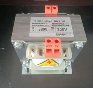 380轉(zhuǎn)220變壓器小型
